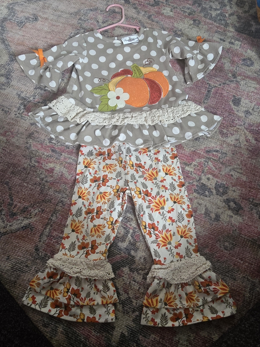 Rare Editions Taupe Polka Dot Pumpkin Top & Autumn Floral Ruffle Pants 18M